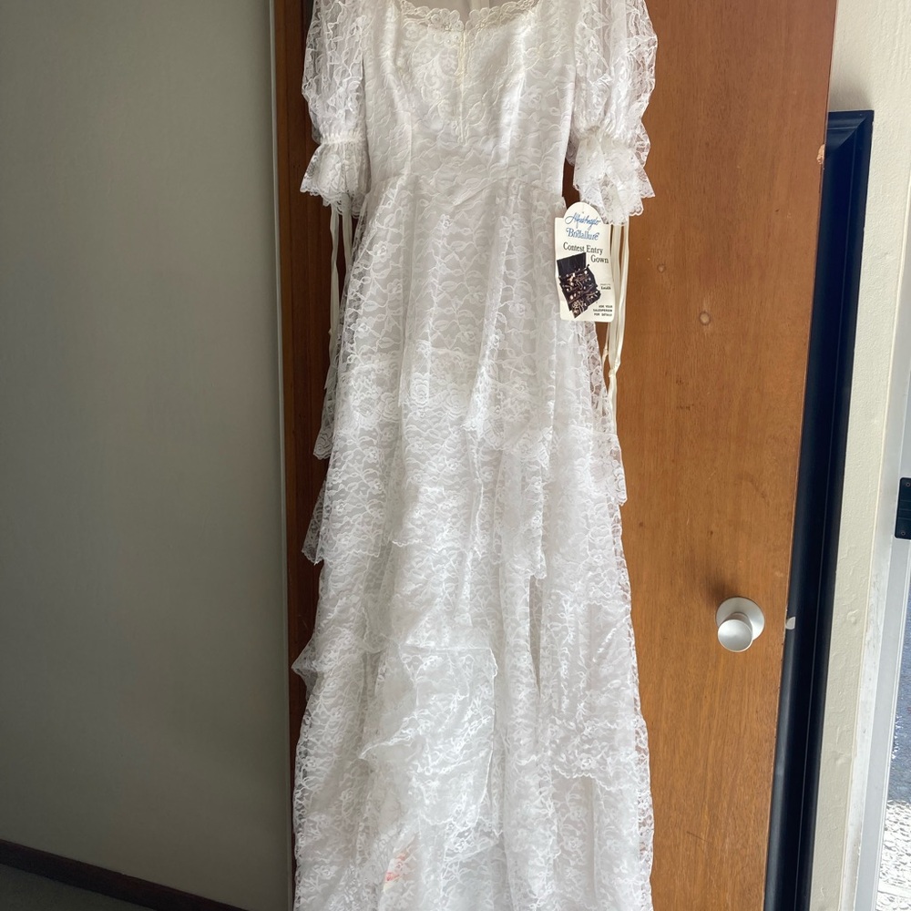 Vintage Elegant White Lace Dress